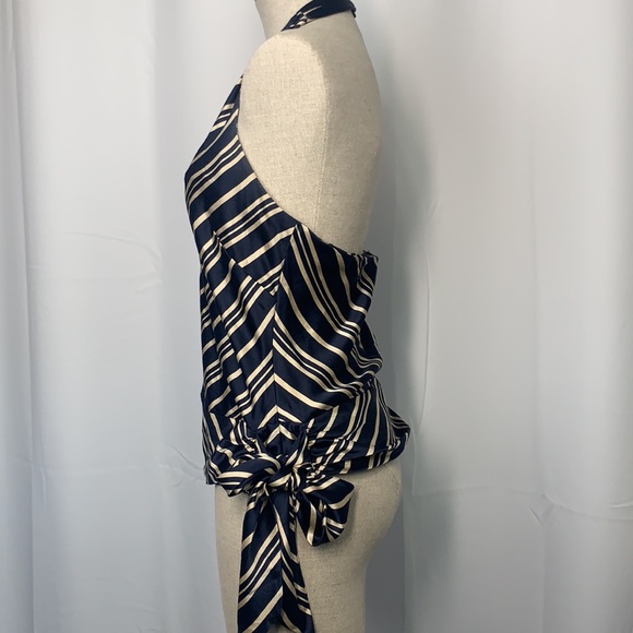 🌟5/$25 Banana Republic Silk Halter Neck Blouse - Navy Blue/Gold Chevron, Sz Med - Picture 2 of 11